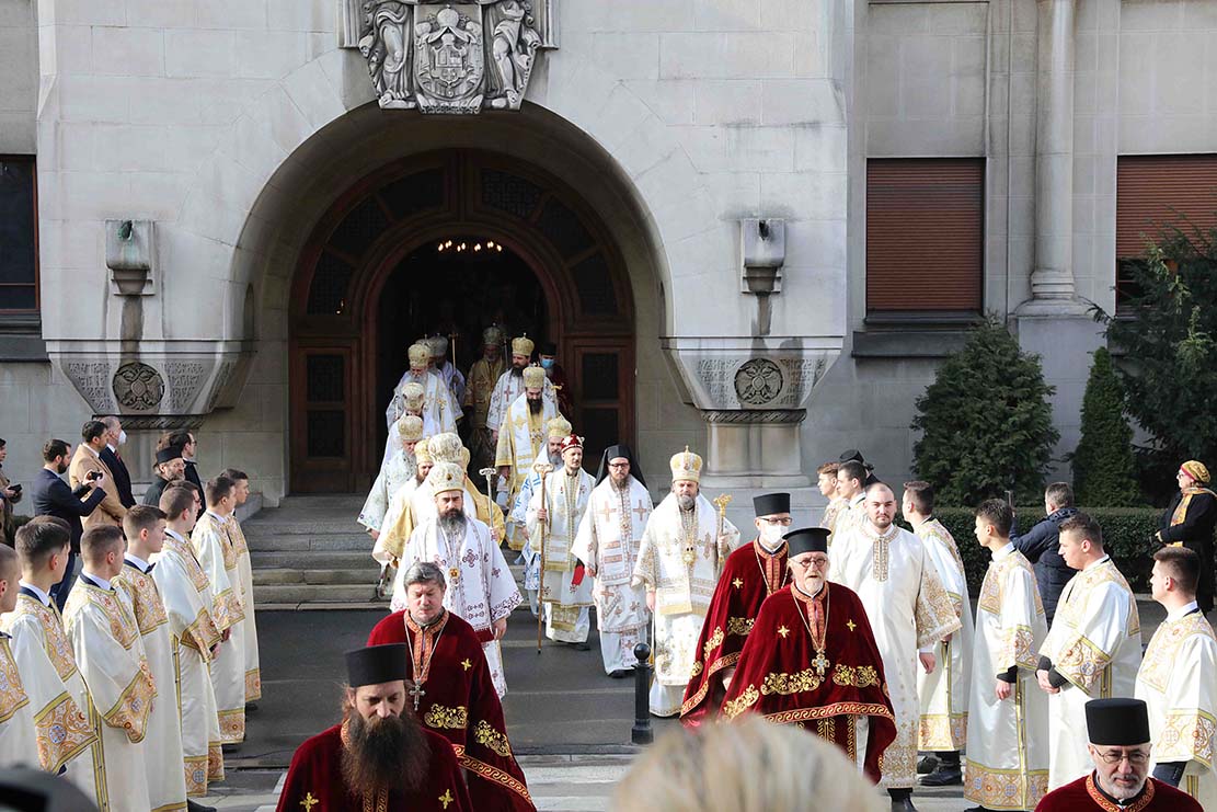 ФОТОГАЛЕРИЈА 1: Устоличен Његова Светост Архиепископ пећки, Митрополит београдско-карловачки и Патријарх српски г. Порфирије