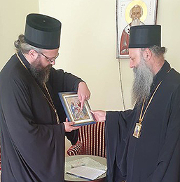 Очинска брига о верном народу на Петом континенту