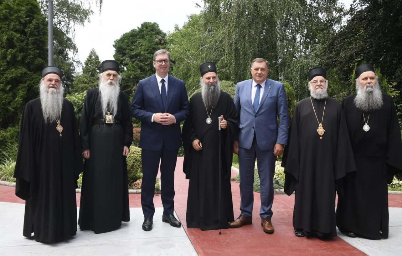 Patriarch Porfirije and members of the Holy Synod had a conversation with president Vučić