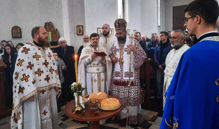 Молитвено прослављен Свети Евстатије Српски