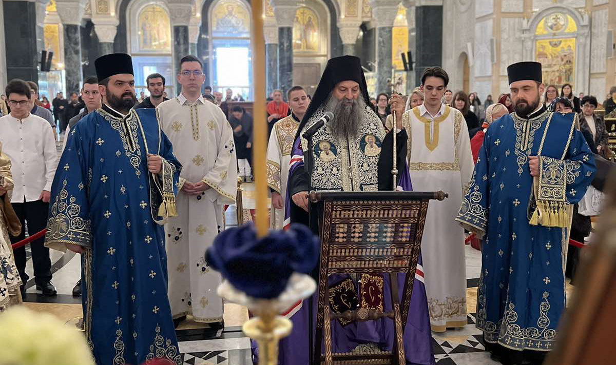 Patriarch Porfirije served the Second Vigil Service at the church of Saint Sava