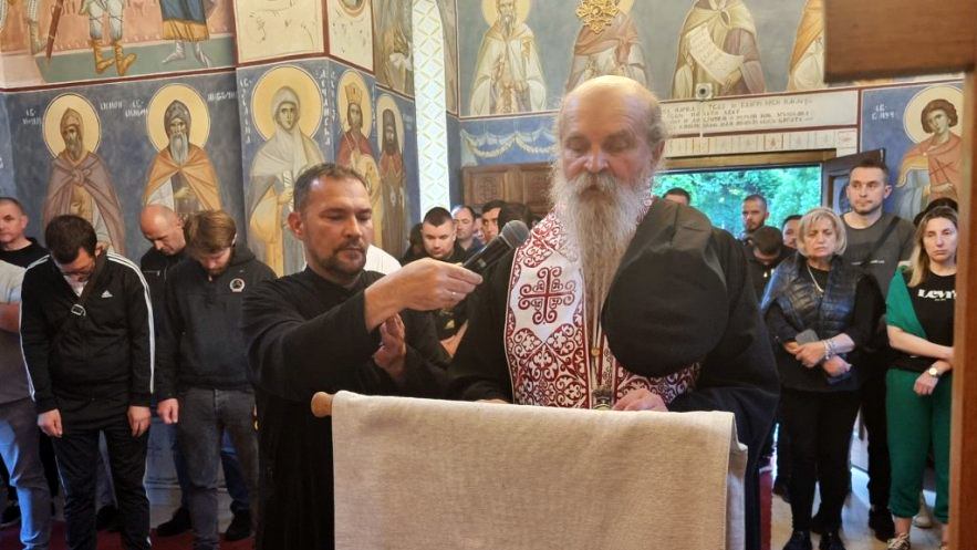 Молебан за мир у цркви Светог Ђорђа у Звечану