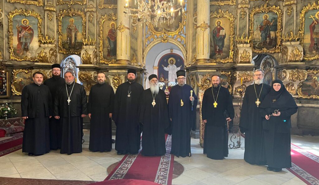 Архијереји у посети Сентандреји