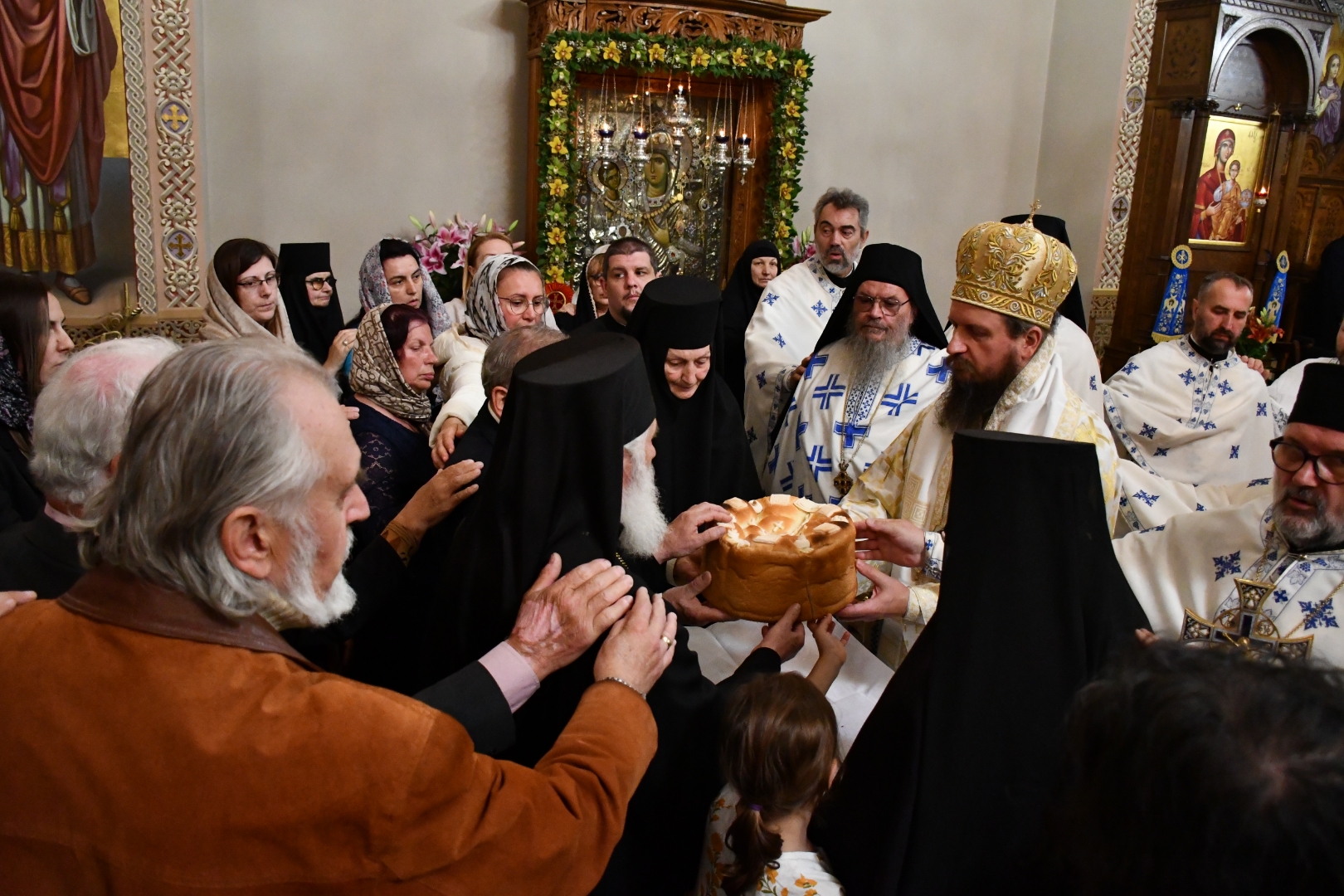 Владика Сергије началствовао славским сабрањем у Гргетегу