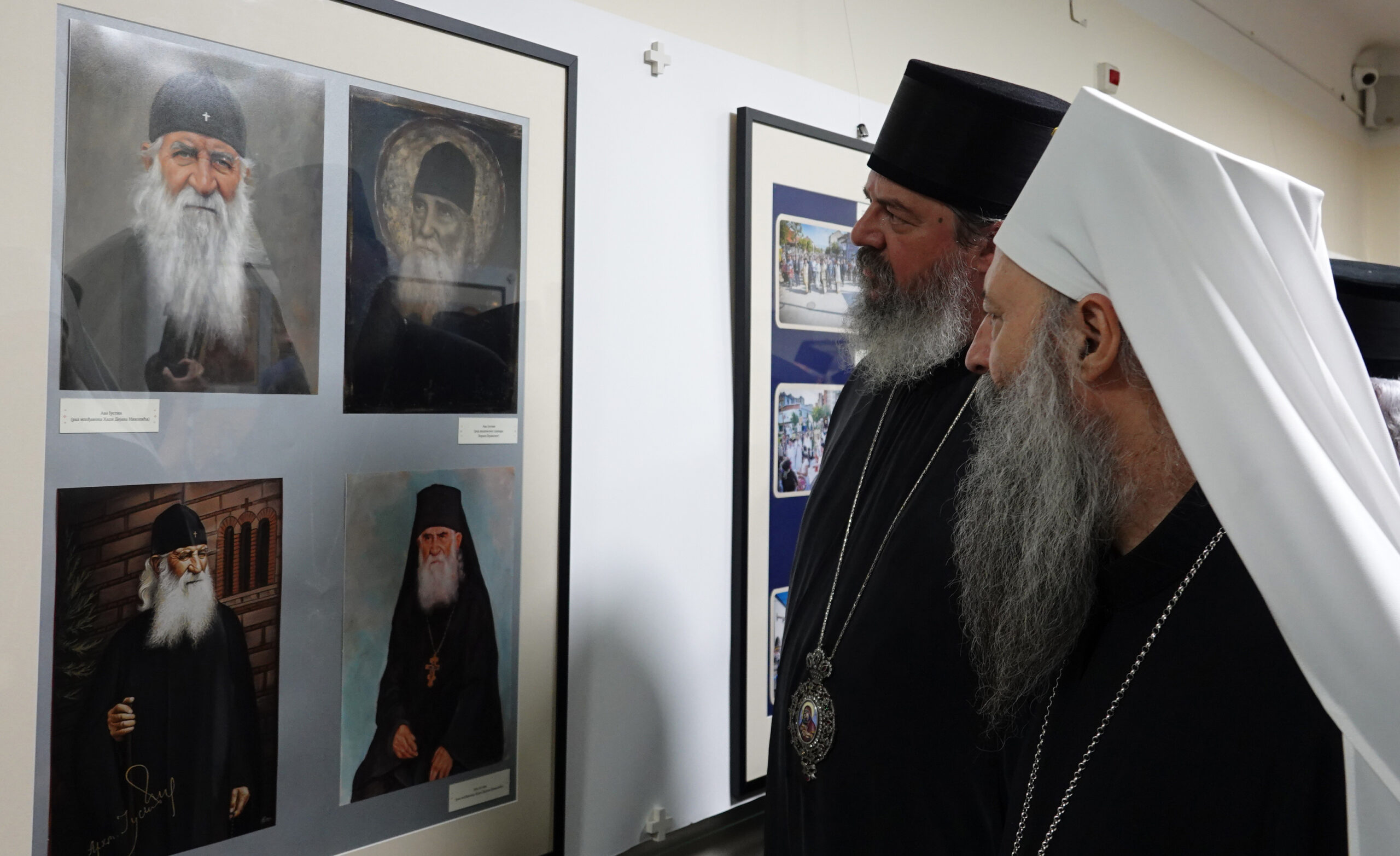 Патриарх Порфирий открыл выставку « Преподобный Иустин Челийский – сокровище духа и премудрости»