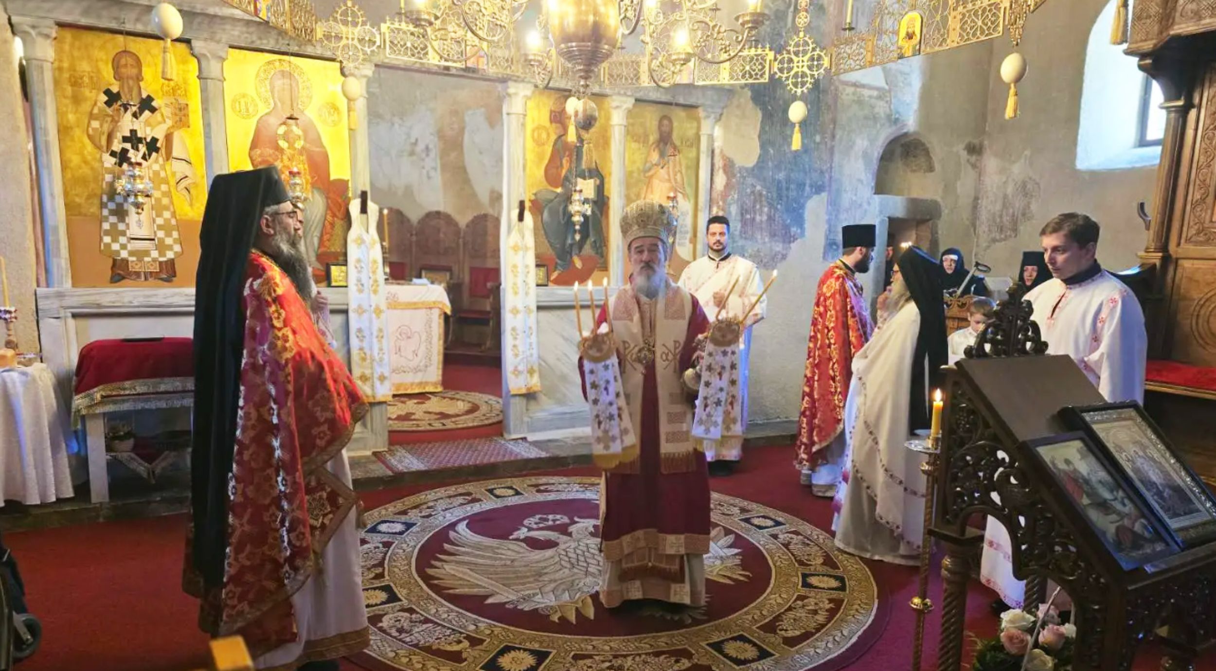 Митрополит Атанасије: Победимо грамзивости, сујете и грехољубље и постанимо љубитељи врлине