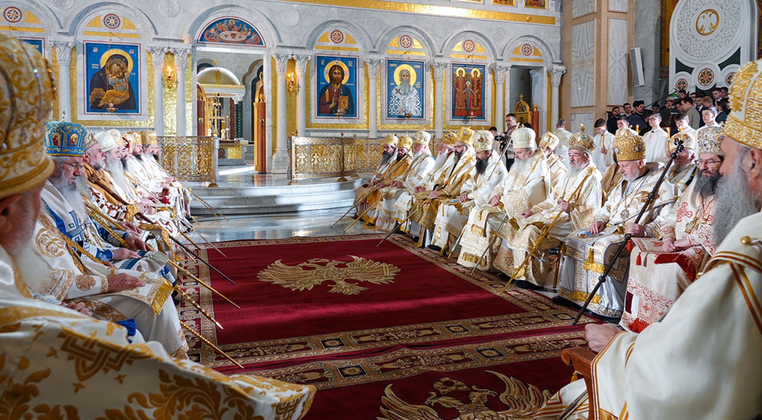 Молитвенное начало Священного Архиерейского Собора