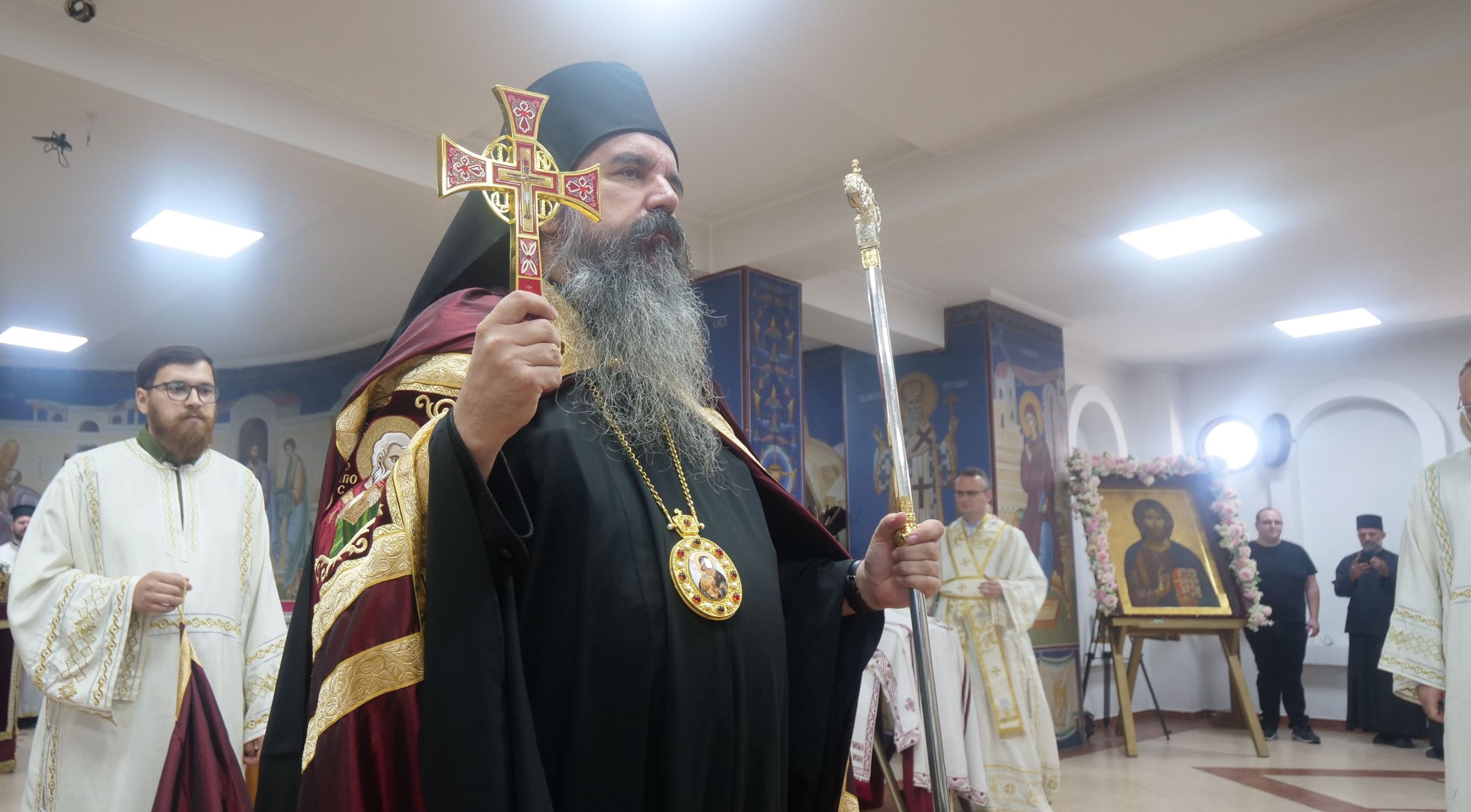 Епископ Јеротеј: Чувајмо своје светиње да би оне чувале нас