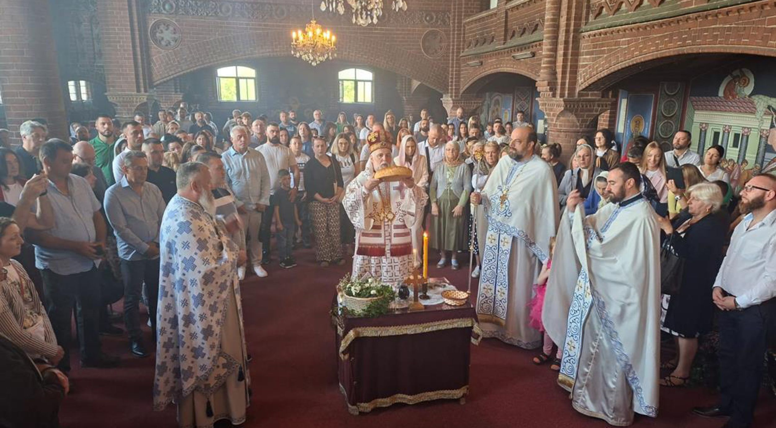 Прослава празника Успења Пресвете Богородице у Химелстиру