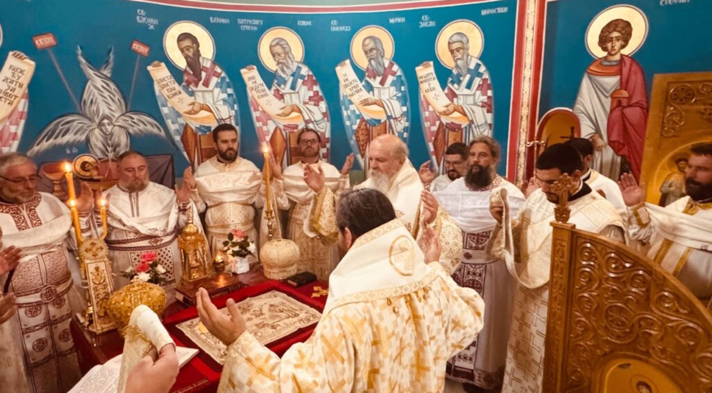 Владика Доситеј богослужио у Грачаници и Липљану