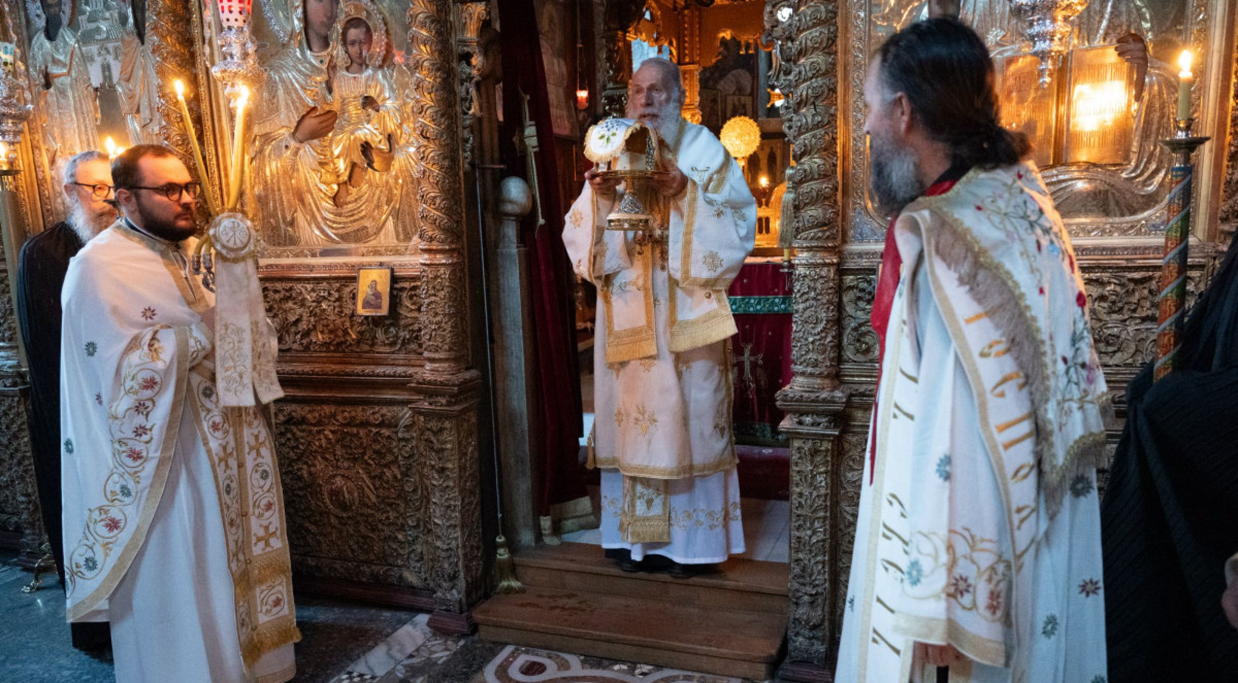 Епископ хвостански Алексеј богослужио у Хиландару