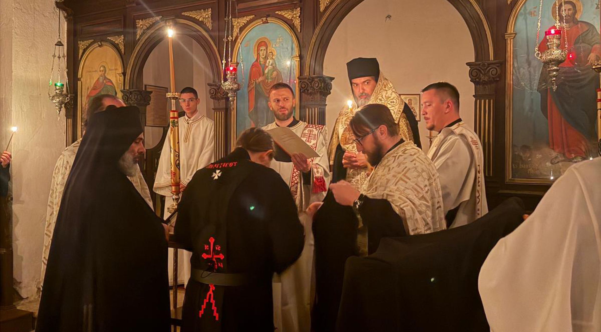 Монашење у Лазарици на Далматинском Косову