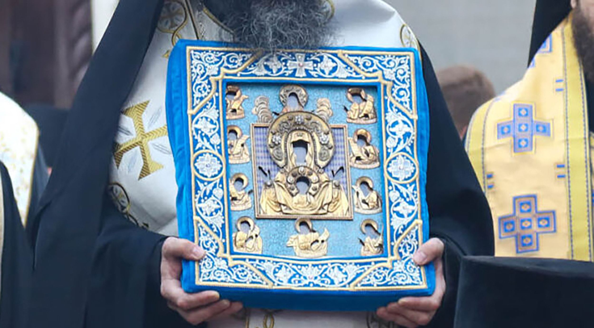 Свечани дочек Чудотворне иконе Богородице Курске у Лондону