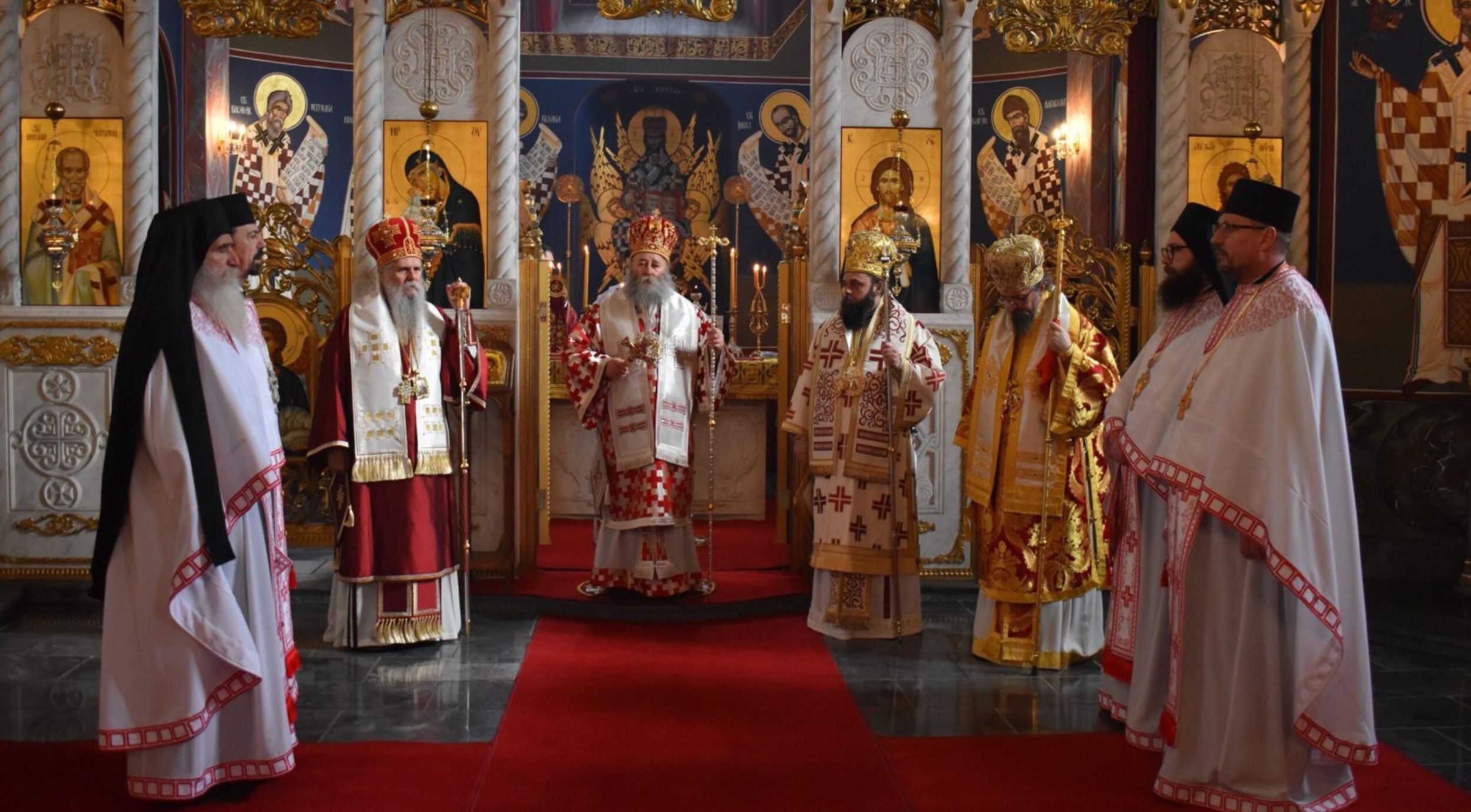 Крсна слава  Архиепископа горњокарловачког г. Герасима