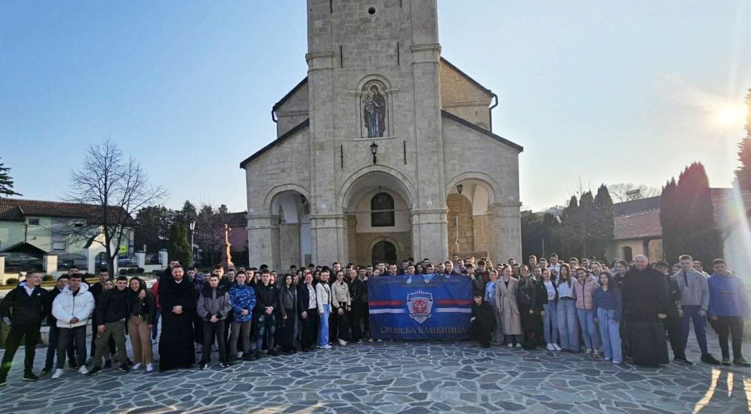 Полицијски питомци посетили Богородичин храм у Сремској Каменици