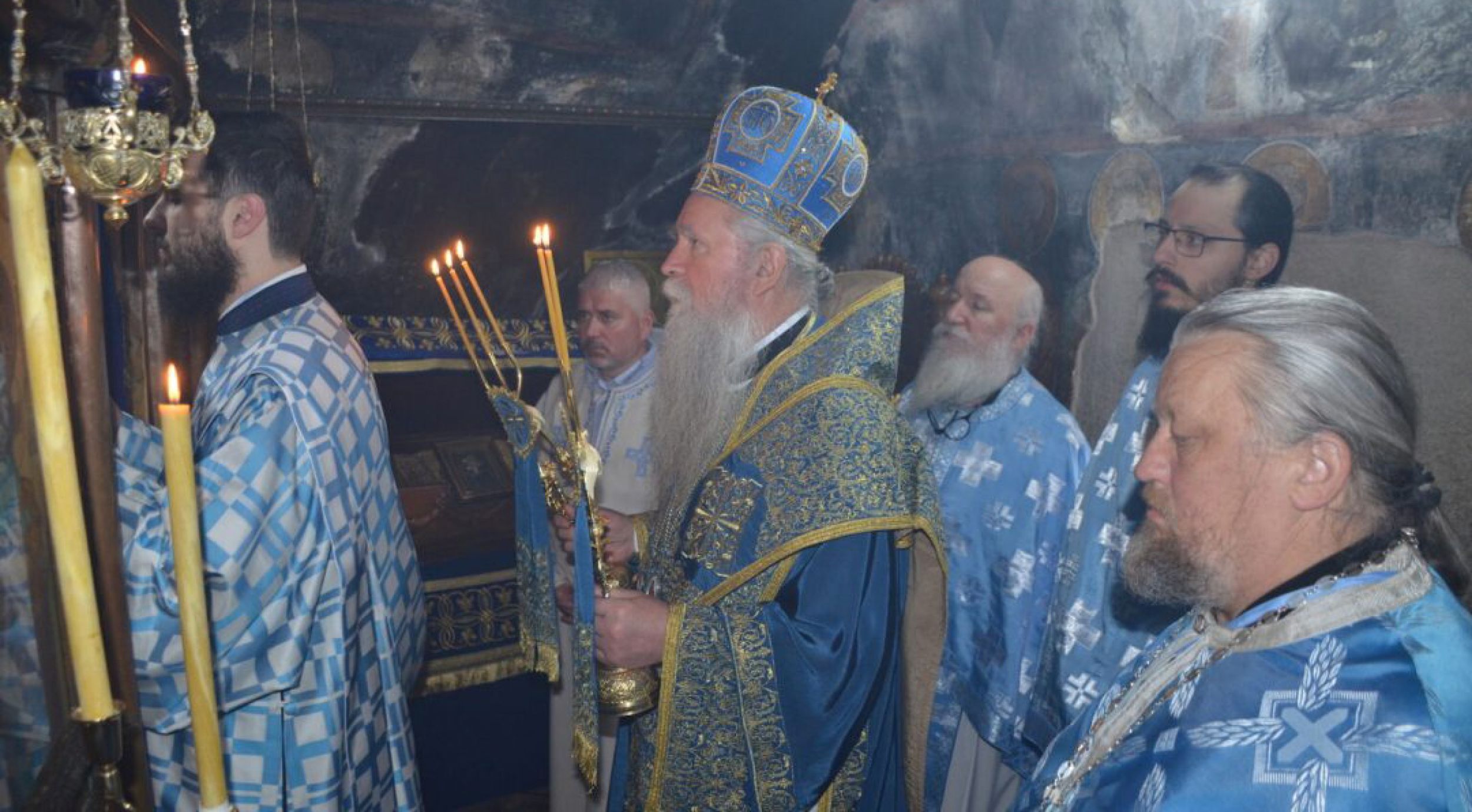 Митрополит Јоаникије у Острогу: Љубимо Бога Спаситеља света и једни друге