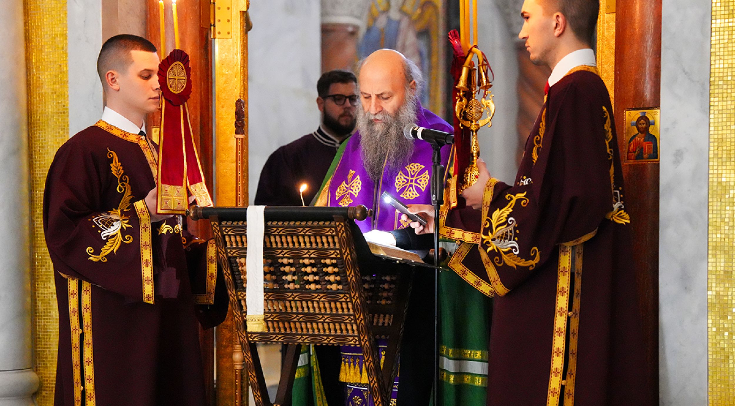 Сећање на крсно-васкрсну жртву Спаситеља нашег Исуса Христа