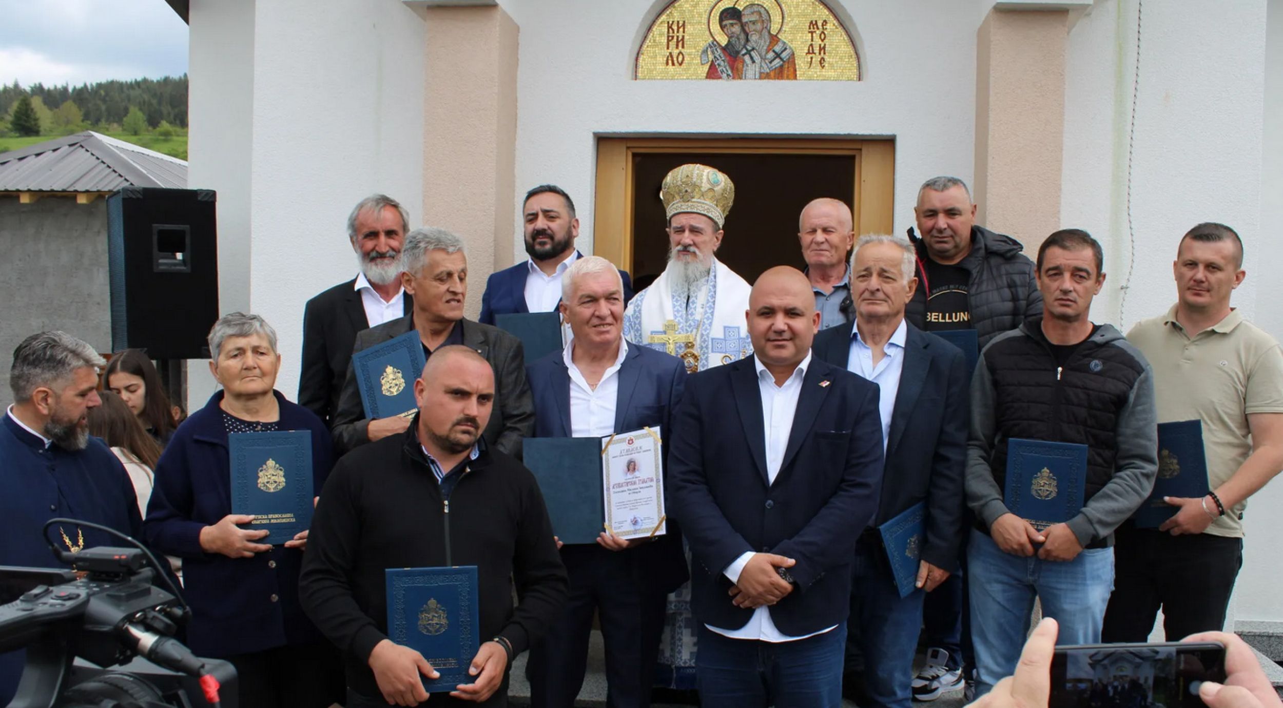 Митрополит Атанасије освештао нову цркву у селу Обарде код Пљеваља