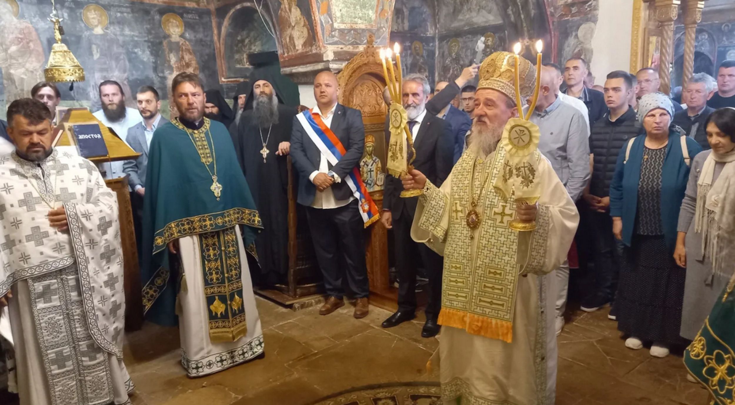 Митрополит Атанасије: Имајмо душу отворену за дар Христов, за Дух Свети